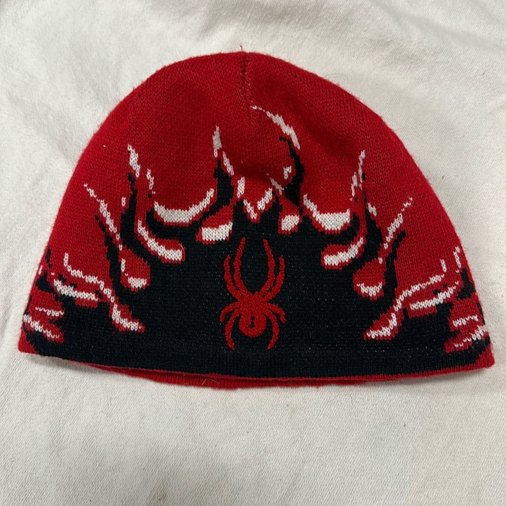 Boy’s Spyder hat. OS